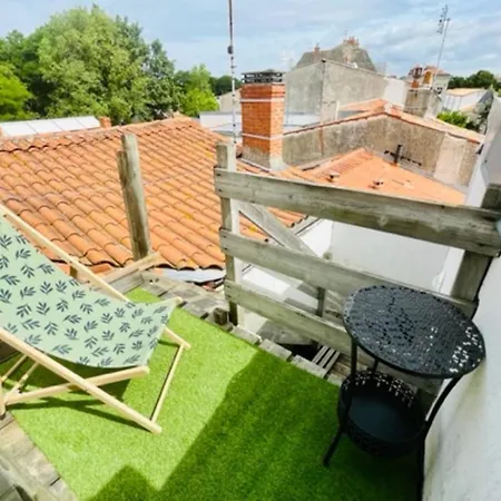 Air-Conditioned Rooftop Flat In La Rochelle Apartment La Rochelle  Exterior photo